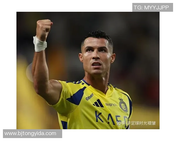 足球明星如何突破豪华球员的束缚实现自我价值与职业生涯的辉煌转折